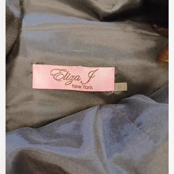 Eliza J Black Cap Sleeve  Dress Size 6 - Picture 7 of 9